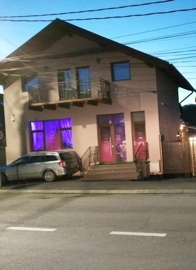 Cazare Regim Hotelier Zărneşti Buitenkant foto